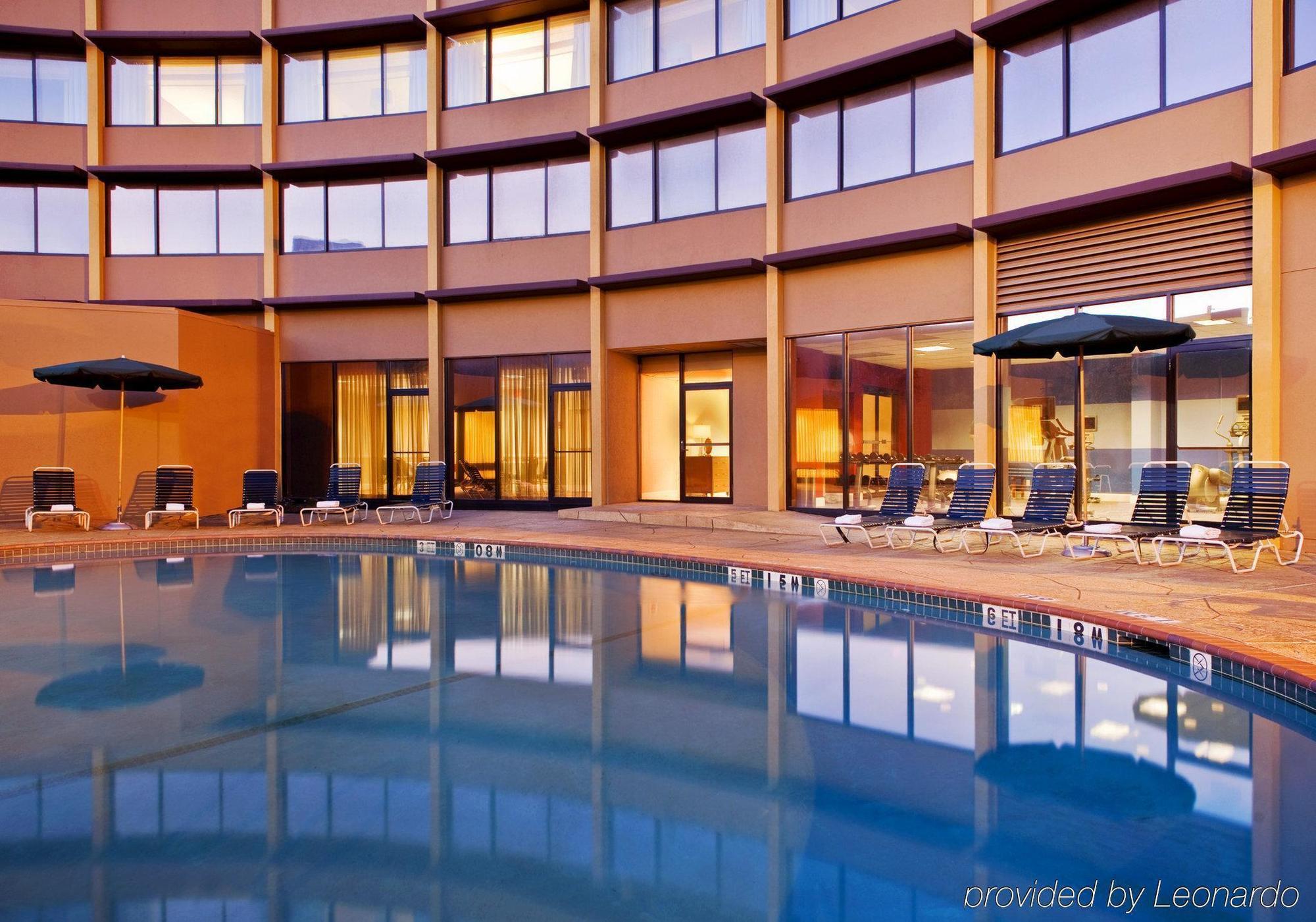 Four Points By Sheraton Houston Greenway Plaza Экстерьер фото